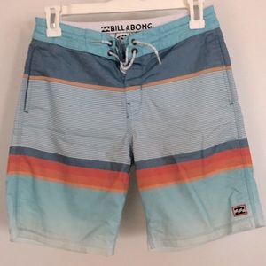 Billabong Boys Size 14 swim trunks